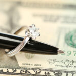 プロポーズや婚約指輪のための貯金