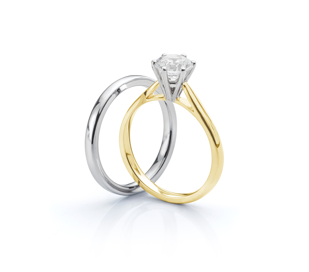 イエローゴールドの婚約指輪と結婚指輪